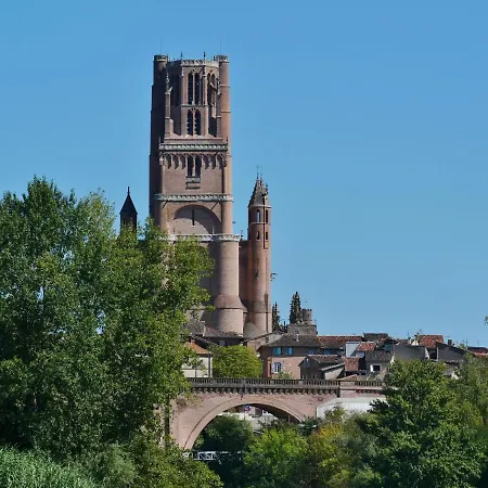 D'elvire Bed & Breakfast 3*