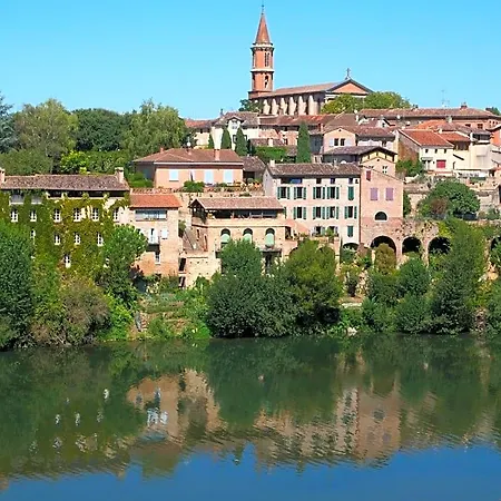 D'elvire Bed & Breakfast 3*